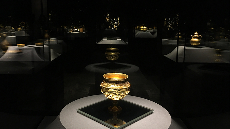 Shanghai Guanfu Museum 