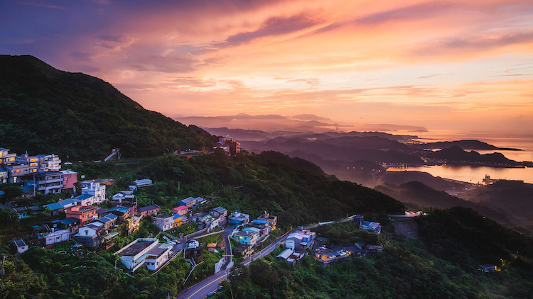 Escape Shanghai: explore night markets and golden beaches in Taiwan's northeast