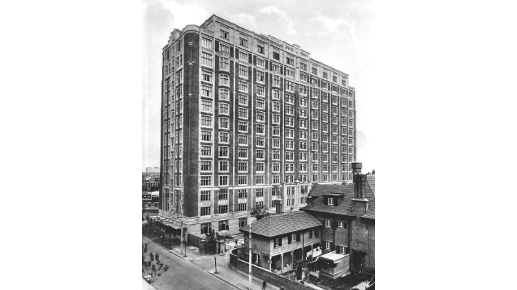 A female-run hotel for foreign dignitaries